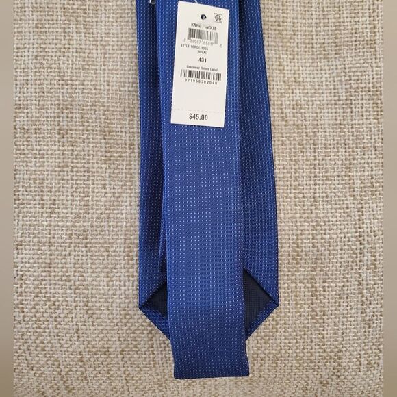 Club Room Kane Pindot Tie - Picture 7 of 8